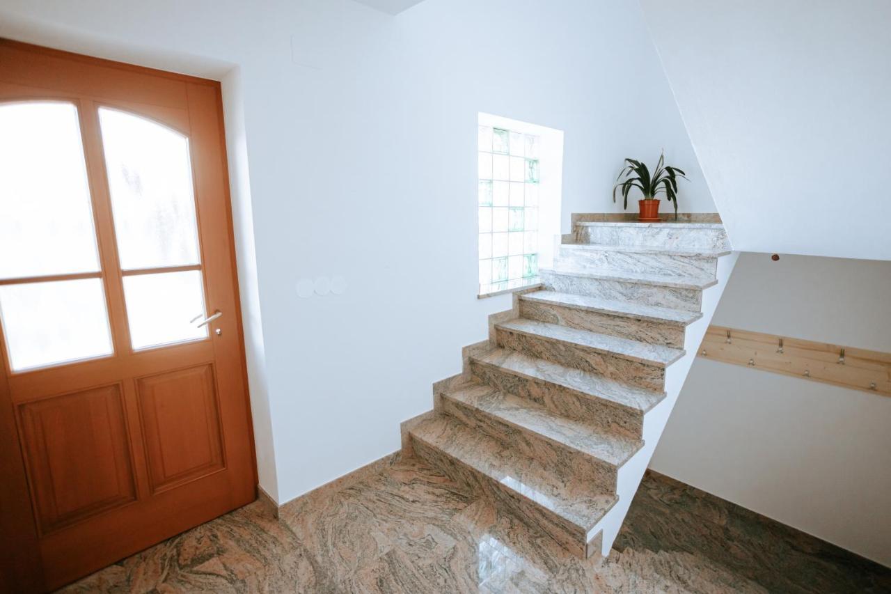 Apartments Cenda Zelezniki Εξωτερικό φωτογραφία